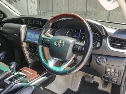 Jual Mobil Bekas Toyota Fortuner VRZ 2018 di Depok 4