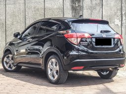 Jual Mobil Bekas Honda HR-V E 2017 di Depok 2