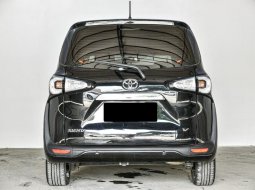 Dijual Mobil Toyota Sienta V 2017 di DKI Jakarta 3