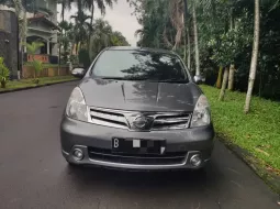 Dijual Cepat Nissan Grand Livina Ultimate 2012 di Depok 1