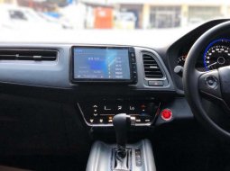 Mobil Honda HR-V 2018 E CVT dijual, DKI Jakarta 12
