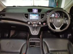 Mobil Honda CR-V 2015 2.4 Prestige dijual, Jawa Timur 12