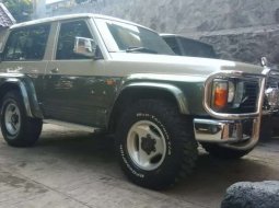 Dijual mobil bekas Nissan Patrol 4.2, DKI Jakarta  2