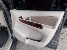 Jual mobil Toyota Kijang Innova V Luxury 2013 bekas, Jambi 4
