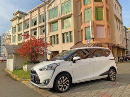 Dijual Cepat Toyota Sienta V AT 2017 di DKI Jakarta 4