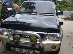 Jual mobil Nissan Terrano Kingsroad F2 2004 bekas, Riau 10