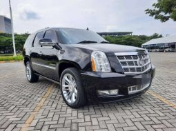 Jual mobil bekas murah Cadillac Escalade 2012 di Jawa Tengah 2