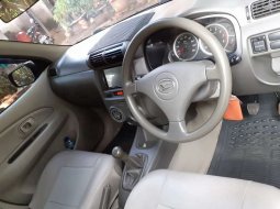 Mobil Daihatsu Xenia 2011 Li dijual, Jawa Barat 6