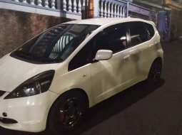 Mobil Honda Jazz 2008 S terbaik di Jawa Tengah 4