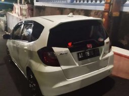 Mobil Honda Jazz 2008 S terbaik di Jawa Tengah 3