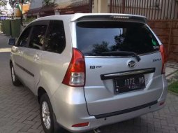 Mobil Daihatsu Xenia 2014 R STD terbaik di Jawa Timur 11