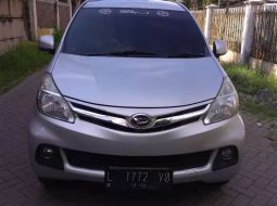 Mobil Daihatsu Xenia 2014 R STD terbaik di Jawa Timur 9