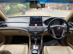 Dijual mobil bekas Honda Accord VTi-L, Sumatra Utara  9