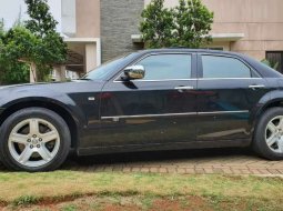 Jual mobil Chrysler 300 2011 bekas, DKI Jakarta 3