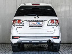 Dijual Mobil Toyota Fortuner G 4x4 VNT 2013 di Jawa Timur 3