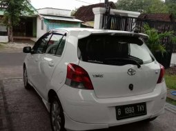 Jawa Timur, jual mobil Toyota Yaris E 2011 dengan harga terjangkau 11