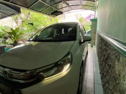 Mobil Honda Mobilio 2017 S terbaik di Jawa Timur 9