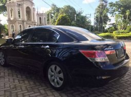 Mobil Honda Accord 2010 VTi-L terbaik di Riau 2