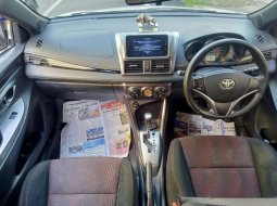 Mobil Toyota Yaris 2015 TRD Sportivo terbaik di Kalimantan Barat 13