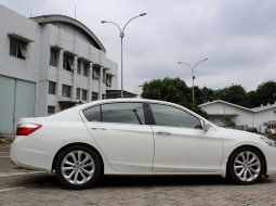 Dijual cepat Honda Accord 2.4 VTi-L 2015 terbaik, DKI Jakarta 8