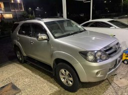 Jual mobil Toyota Fortuner G 2007 bekas, Jawa Barat 15