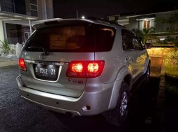 Jual mobil Toyota Fortuner G 2007 bekas, Jawa Barat 4