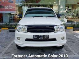 Jual mobil Toyota Fortuner V 2010 bekas, Sumatra Barat 1