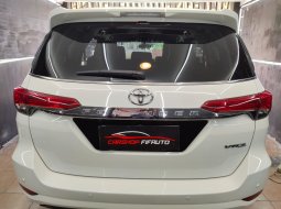 DKI Jakarta, Mobil bekas Toyota Fortuner 2.4 VRZ AT 2017 dijual  9