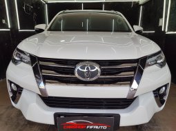 DKI Jakarta, Mobil bekas Toyota Fortuner 2.4 VRZ AT 2017 dijual  7