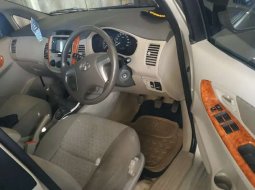 Jual Toyota Kijang Innova 2.0 G 2013 harga murah di Jawa Tengah 6