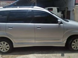 Mobil Toyota Avanza 2000 S dijual, Sumatra Barat 1