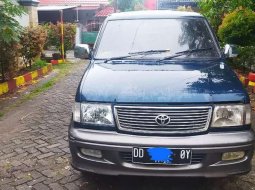 Mobil Toyota Kijang 2000 Krista terbaik di Sulawesi Selatan 5