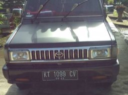 Mobil Toyota Kijang 1993 1.5 Manual dijual, Kalimantan Timur 3