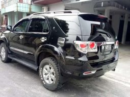 Jual Toyota Fortuner G 2012 harga murah di Riau 6