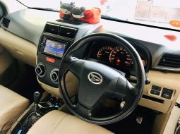 Mobil Daihatsu Xenia 2013 R DLX terbaik di Jawa Timur 9