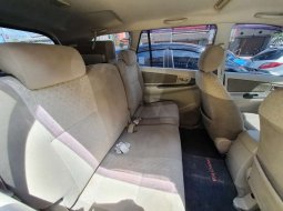 Mobil Toyota Kijang Innova 2012 2.0 G dijual, Pulau Riau 1