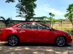 Dijual cepat Toyota Corolla Altis 1.8 V 2015/2016 Merah, DKI Jakarta  8