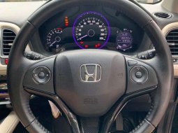 Jawa Tengah, Honda HR-V Prestige 2016 kondisi terawat 14