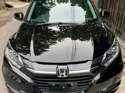 Jawa Tengah, Honda HR-V Prestige 2016 kondisi terawat 13
