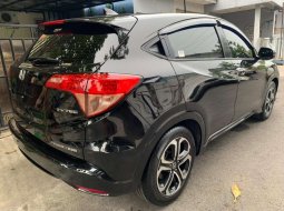 Jawa Tengah, Honda HR-V Prestige 2016 kondisi terawat 12