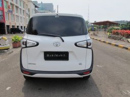 Dijual Cepat Toyota Sienta E 2017 di DKI Jakarta 6