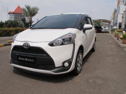 Dijual Cepat Toyota Sienta E 2017 di DKI Jakarta 7