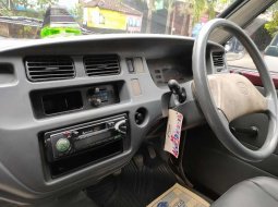 DIY Yogyakarta, Toyota Kijang SX 2002 kondisi terawat 9