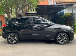 Jawa Tengah, Honda HR-V Prestige 2016 kondisi terawat 6