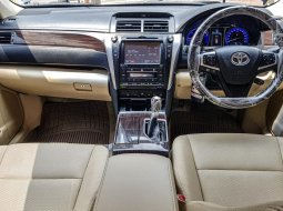 Dijual cepat Toyota Camry 2.5 Hybrid 2018 di DKI Jakarta 2