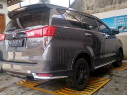 DIY Yogyakarta, Dijual cepat Toyota Innova Venturer Diesel 2017  3