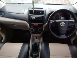 DIY Yogyakarta, Mobil bekas Toyota Avanza E 2014 dijual  2