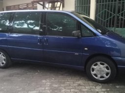 Dijual mobil bekas Peugeot 806 HDI Diesel 2000cc 2001 di Jawa Timur 6