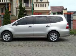 Sumatra Utara, jual mobil Nissan Grand Livina 2012 dengan harga terjangkau 11