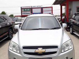 Mobil Chevrolet Captiva 2010 LT dijual, Riau 8